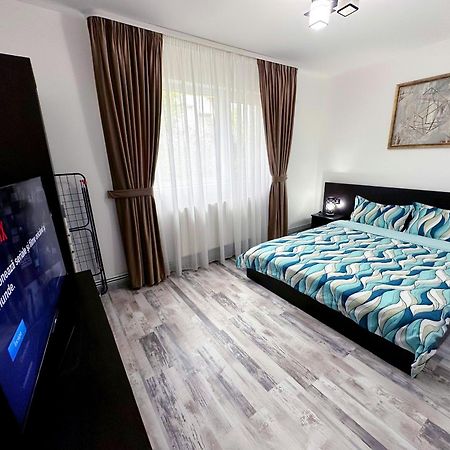 Comfort Apartment Targoviste Exterior photo
